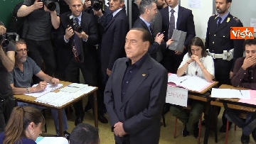 2 - Europee, il voto del presidente di Forza Italia Silvio Berlusconi
