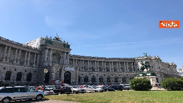 5 - Il Presidente della Repubblica Mattarella alla Hofburg di Vienna