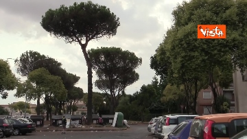5 - Salvini e Michetti visitano il quartiere romano di Casale Caletto. Le foto