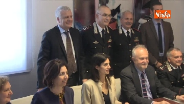 6 - Raggi e Ministro Ambiente Galletti firmano intesa per salvaguardia Riserva Litorale Romano
