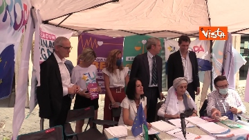 3 - Referendum giustizia ed eutanasia, Bonino, Della Vedova e Magi di +Europa firmano. Le foto