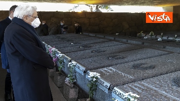9 - Mattarella rende omaggio alle vittime delle Fosse Ardeatine