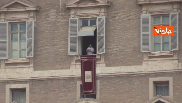 3 - Angelus in Piazza San Pietro tra distanze di sicurezza e file, le foto