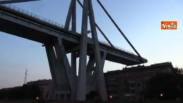 12 - Ponte Morandi, le immagini del luogo del crollo