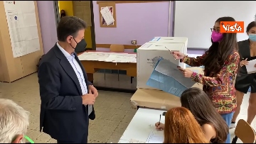 4 - Conte alle urne per le elezioni, il momento del voto