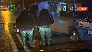 3 - Maltempo Emilia-Romagna, gli interventi di salvataggio della Polizia nelle zone allagate