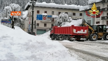 6 - Maltempo e neve, Vigili del fuoco: “150 interventi in 24 ore tra Veneto e Toscana”. Le immagini