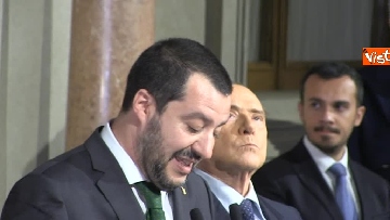 6 - Salvini Berlusconi e Meloni insieme al Quirinale per le consultazioni