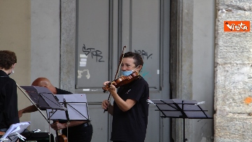 5 - Teatro Regio Torino, orchestrali suonano contro il commissariamento