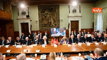 6 - Meloni riceve associazioni datoriali, al via tavolo Governo-imprese a Palazzo Chigi
