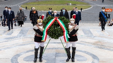 4 - Giorno dell’Unità Nazionale e Giornata delle Forze Armate, Mattarella depone corona a Milita Ignoto