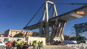 1 - Ponte Morandi, le immagini di Pila 10 e pila 11 a poche ore dall'esplosione per la demolizione