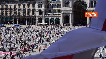 9 - Flash Mob Duomo, la manifestazione: “Salviamo la Lombardia” vista dall’alto