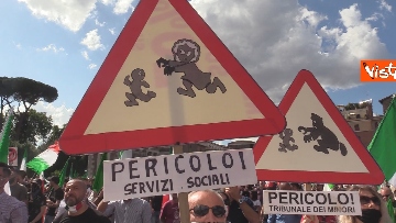 4 - Manifestazione delle Mascherine Tricolore alla Bocca delle Verità a Roma, le foto