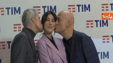 2 - Bisio, Baglioni e Raffaele in conferenza dopo la prima serata di Sanremo