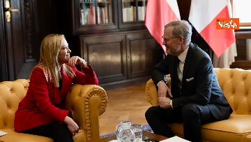 3 - Meloni a Praga arriva alla residenza del premier Fiala per bilaterale
