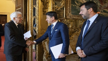 1 - Mattarella incontra Conte e ministri in vista del Consiglio Ue