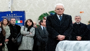 6 - Il presidente della Repubblica Mattarella omaggia la camera ardente dell'On Ossicini