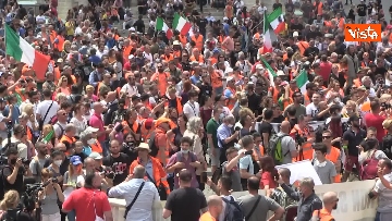 8 - La manifestazione dei Gilet Arancioni a Roma