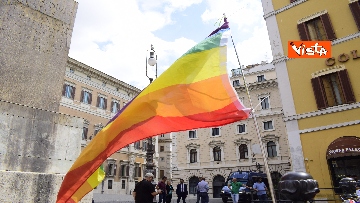 8 - Omotransfobia, Flash Mob a Montecitorio delle associazioni LGBT, le immagini 