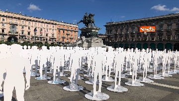 5 - Morti sul lavoro, 1029 sagome bianche in piazza Duomo, l'iniziativa di Ugl