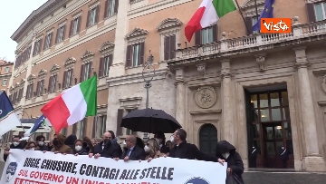 7 - Flash mob di FdI con Giorgia Meloni a Montecitorio contro il green pass. Le foto