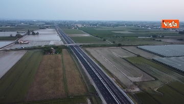 2 - Alluvione Emilia Romagna, riaperte le tre corsie della A14