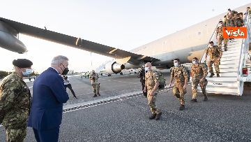 5 - Fine missione italiana in Afghanistan, ecco gli ultimi militari che atterrano a Ciampino 