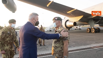 1 - Fine missione italiana in Afghanistan, ecco gli ultimi militari che atterrano a Ciampino 