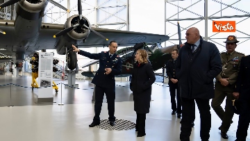 7 - Meloni e Crosetto visitano museo Aeronautica militare di Vigna di Valle