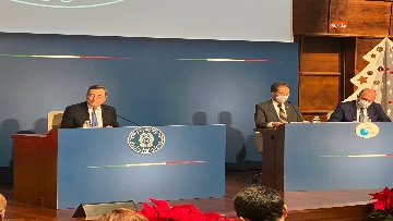 8 - Conferenza stampa di fine anno del presidente Draghi, le foto 