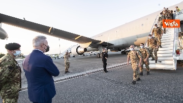 4 - Fine missione italiana in Afghanistan, ecco gli ultimi militari che atterrano a Ciampino 