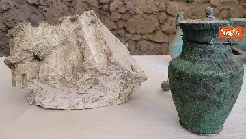 4 - Un baule rimasto chiuso per 2000 anni ritrovato a Pompei, apparteneva al ceto medio. Le immagini