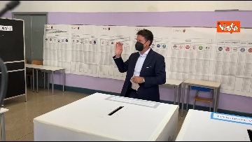 10 - Conte alle urne per le elezioni, il momento del voto