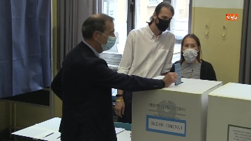 8 - Il sindaco di Milano Sala al voto per le amministrative. Le foto