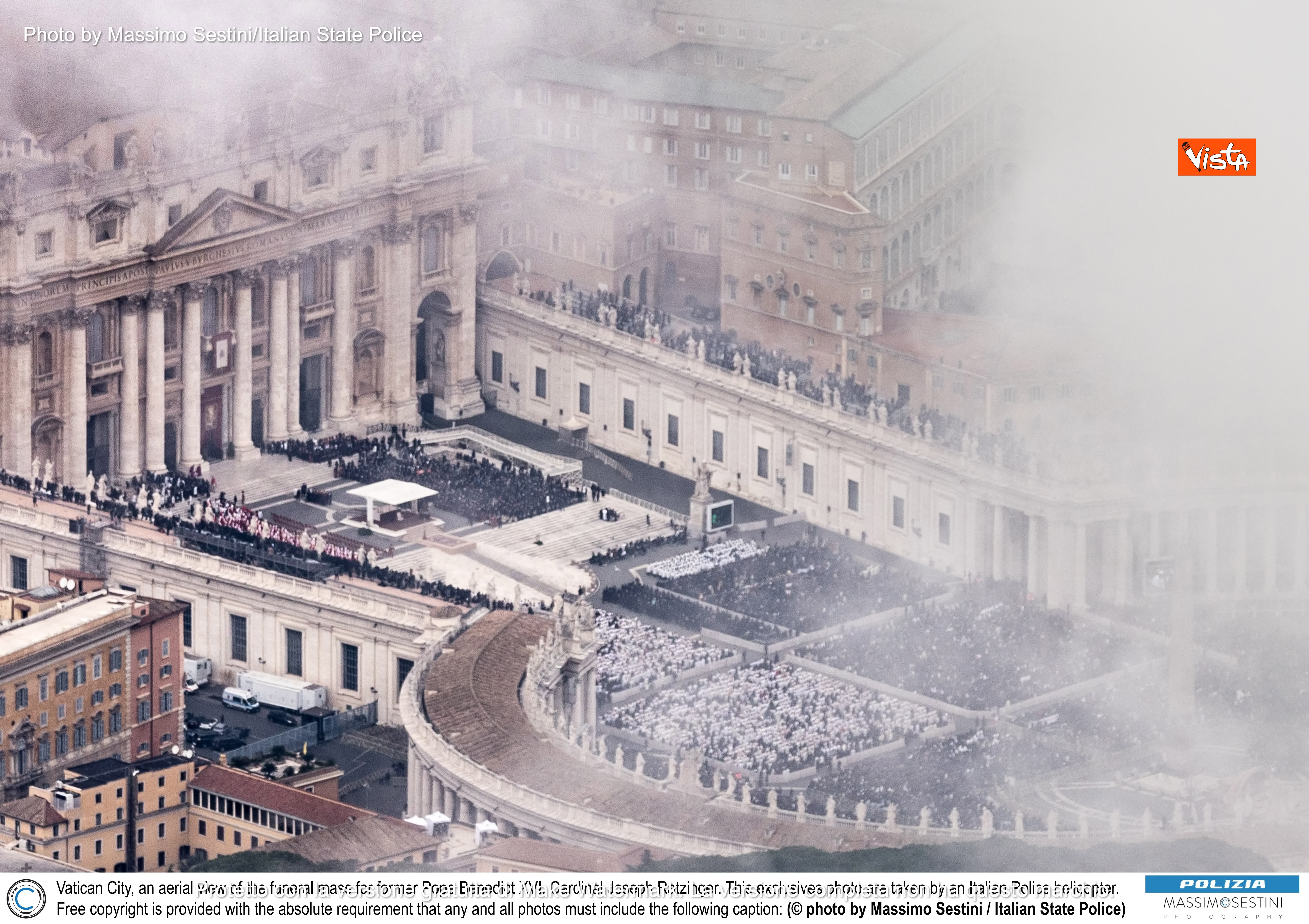 Le foto aree della Polizia di Stato durante esequie Papa Benedetto XVI