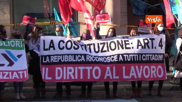 10 - Lavoratori Air Italy in piazza a Roma contro i licenziamenti. Le foto