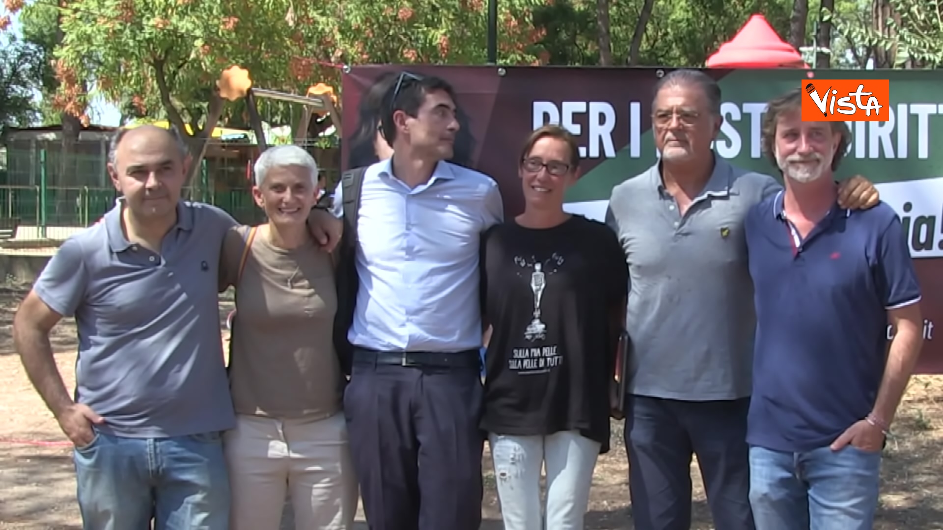 Ilaria Cucchi inizia la campagna elettorale, le foto con gli attivisti e Fratoianni