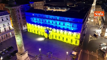 3 - La facciata di Palazzo Chigi illuminata con i colori della bandiera ucraina FOTOGALLERY