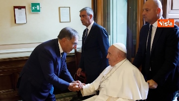 6 - Il racconto della visita di Papa Francesco alla Camera Ardente di Giorgio Napolitano a Palazzo Madama FOTOGALLERY