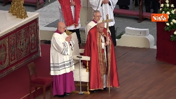 7 - Funerali Ratzinger, le immagini della cerimonia a cui hanno partecipato circa 100mila fedeli