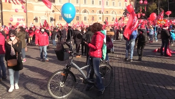 6 - Cgil e Uil riempiono Piazza del Popolo contro la manovra, le foto della manifestazione